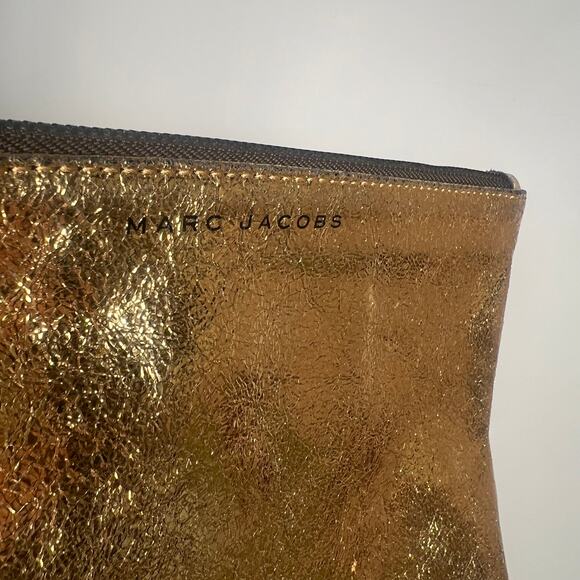Marc Jacobs Gold Leather Zip Clutch Bag - Picture 2 of 6